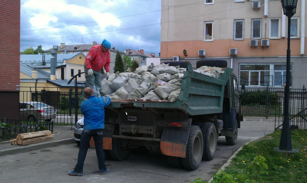 Вывоз строительного мусора в Дагестанских Огнях от 1652 руб. – ПроМусор