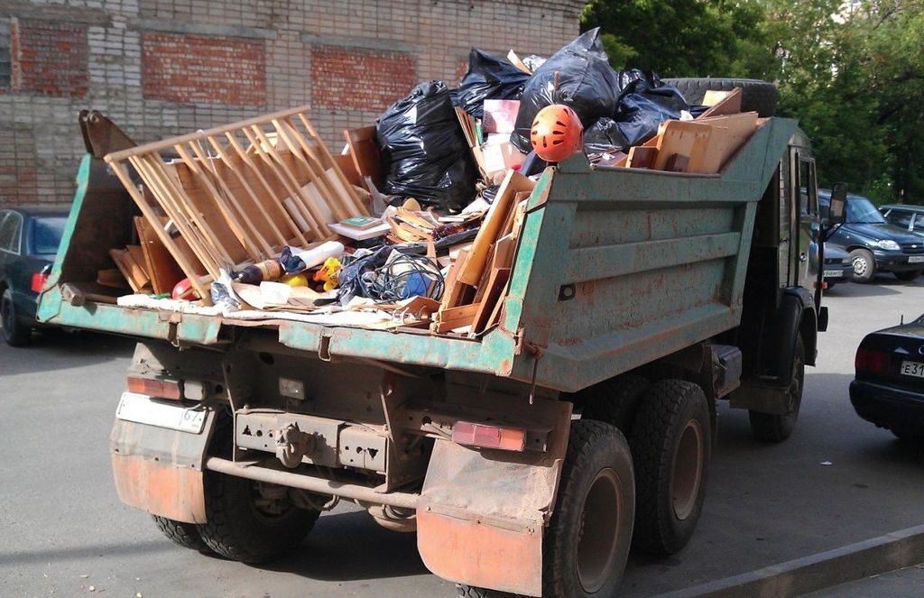 Вывоз мусора из магазина в Дагестанских Огнях от ПроМусор: услуги, цена от 1807 руб., утилизация отходов