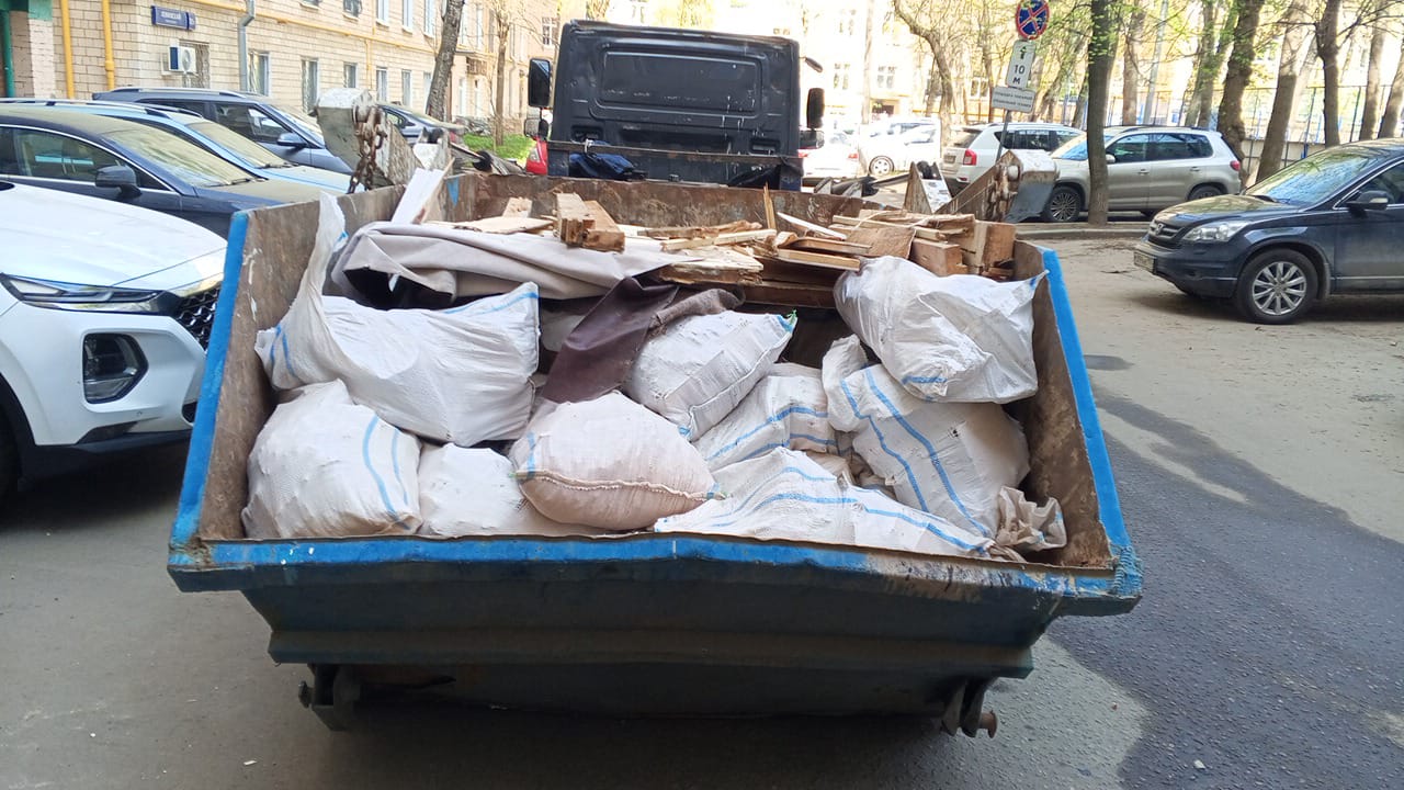 Вывоз мусора из магазина в Дагестанских Огнях в октябре