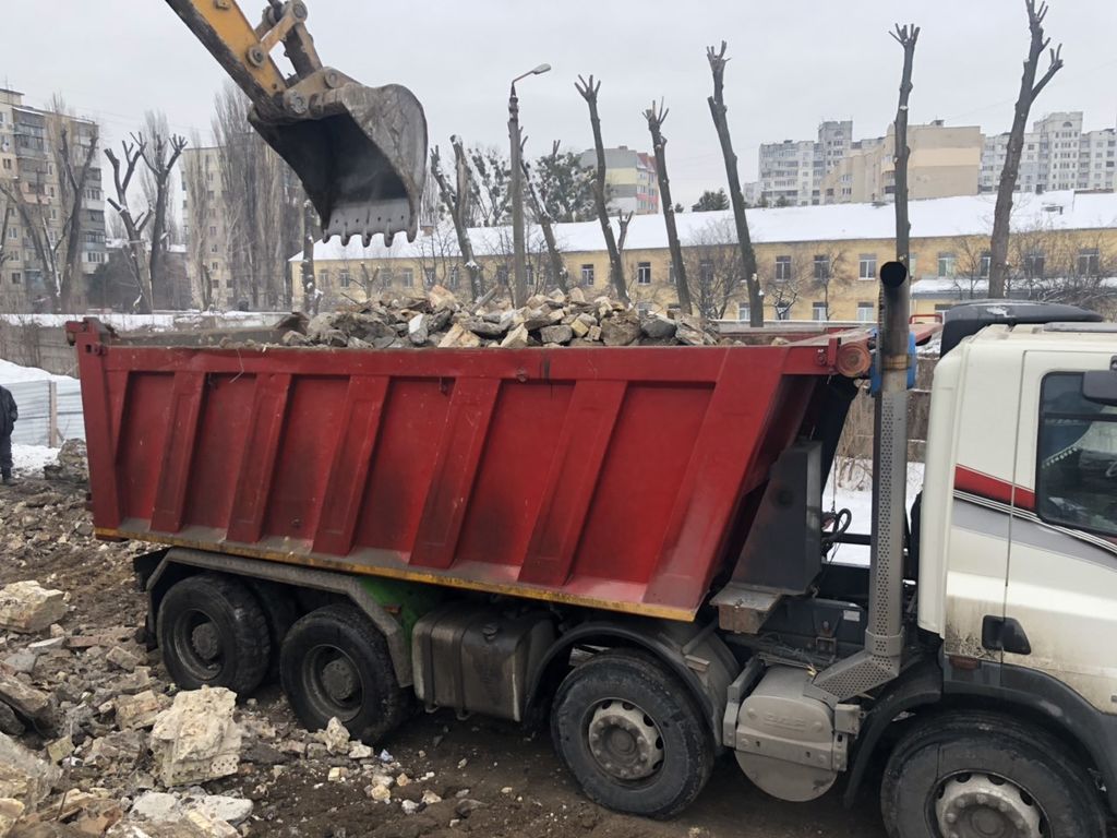 Вывоз мусора Камазом в Дагестанских Огнях в октябре