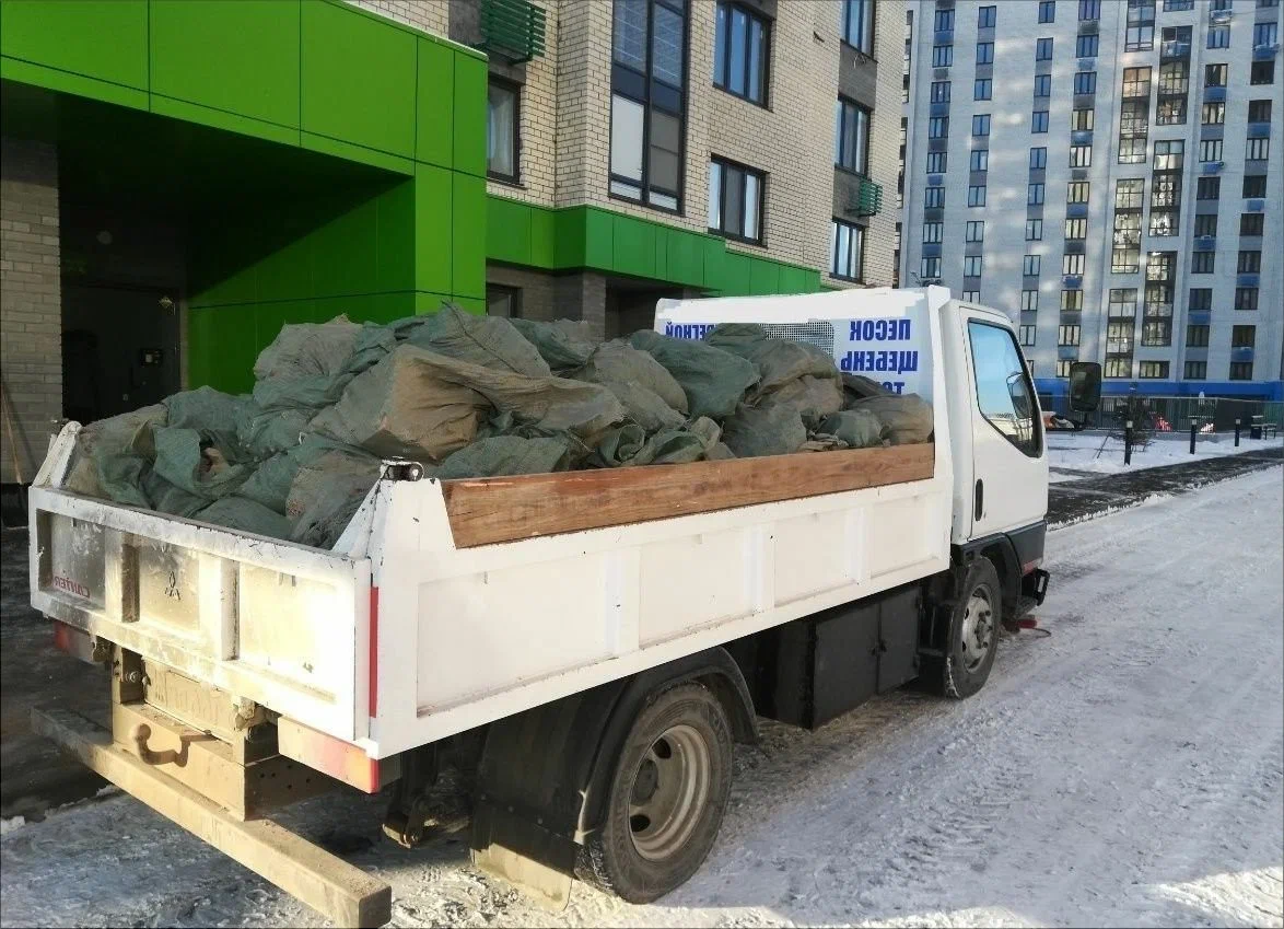 Вывоз мусора грузовым фургоном 3 тонны в Дагестанских Огнях — цена от 1394 руб., ПроМусор