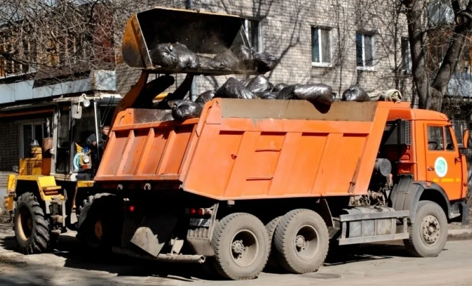 Вывоз мусора грузовым фургоном 5 тонн в Дагестанских Огнях – ПроМусор, аренда, цена от 1600 руб