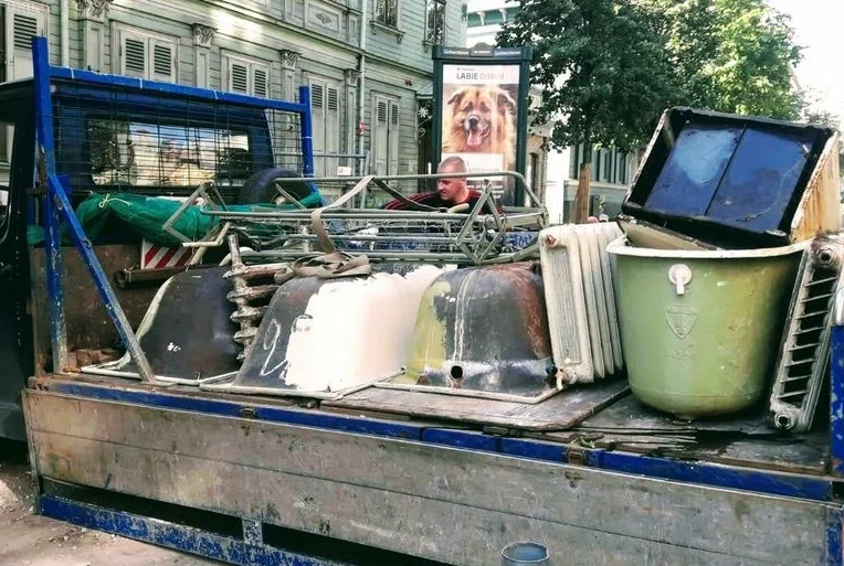 Вывоз старой сантехники в Дагестанских Огнях от ПроМусор: быстро, недорого от 568 руб., утилизация и грузчики