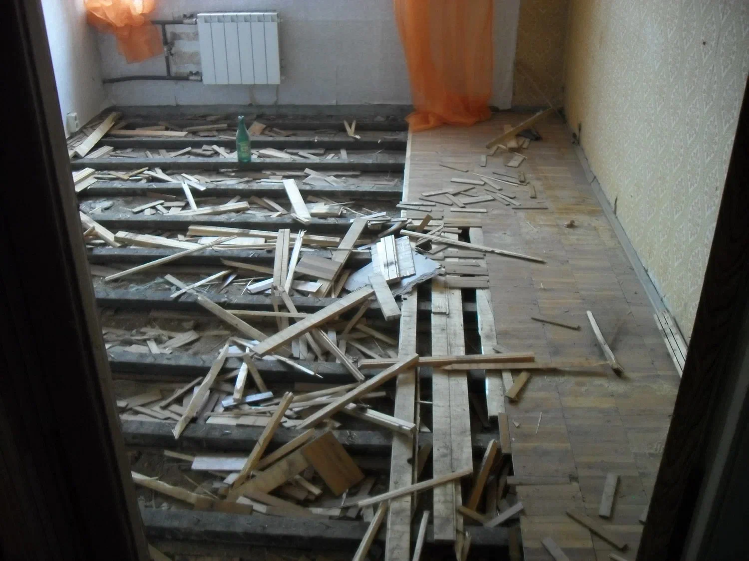 Демонтаж пола с вывозом строительного мусора в Дагестанских Огнях в октябре